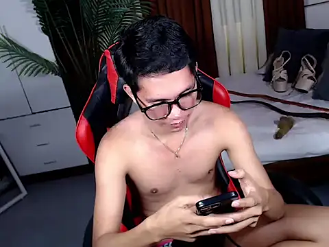 drinkmycumx webcam