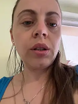 ladywithbigass webcam