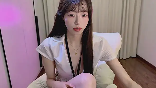 Onecutelittle webcam