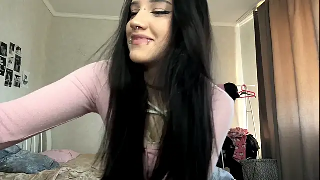 LouisePavlides webcam