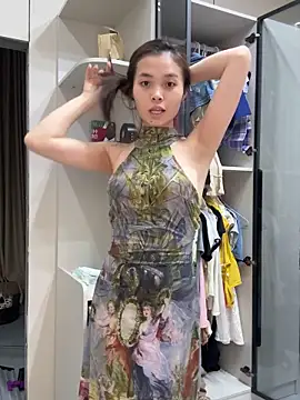 美女Mimiluv1234在线直播