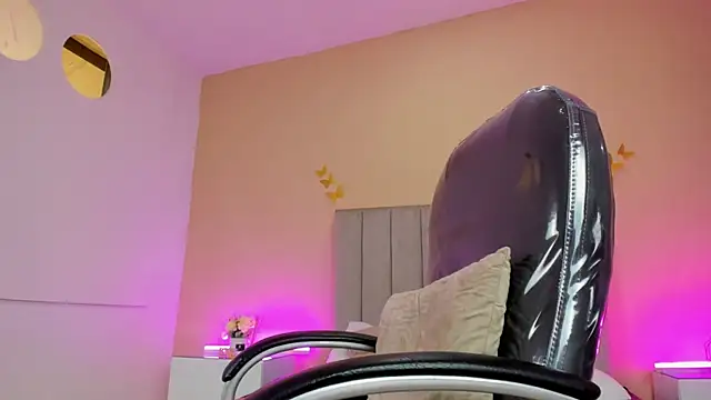 Nascary_Fox webcam
