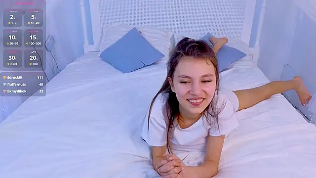 Little__Lunaa webcam