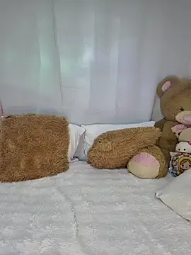 foxylisaflores (F young) - TAKE OFF MYLEGGGISH