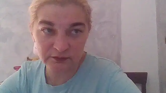 GoldenAngelMilf webcam