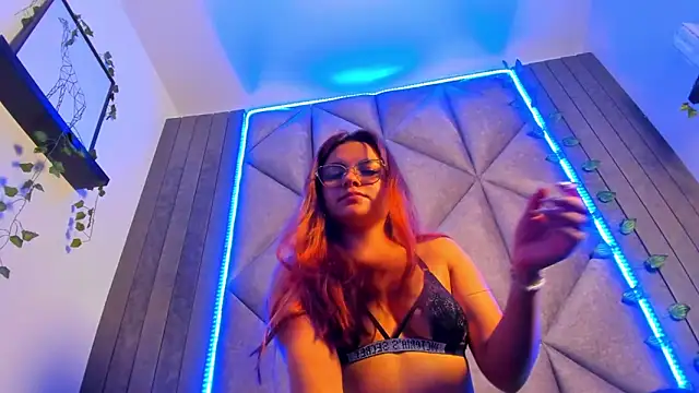 AbbyWathson webcam