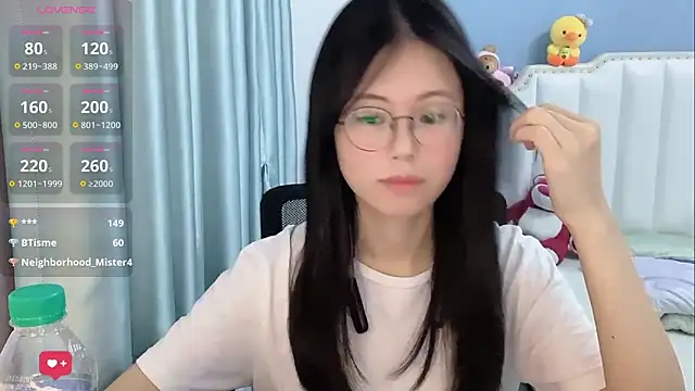 美女Luna-666在线直播