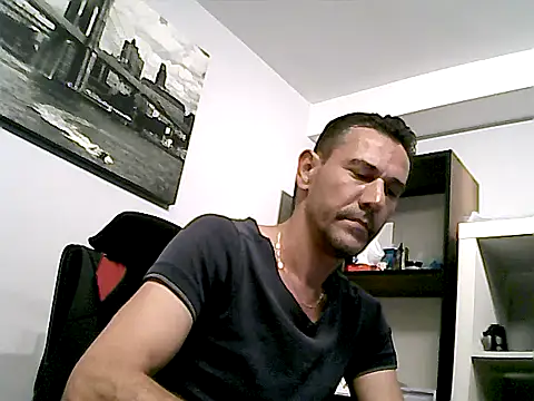 mastercharisma35 (Ask my age) - like tips pls....