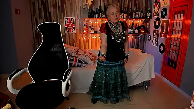 LilaMaharani webcam