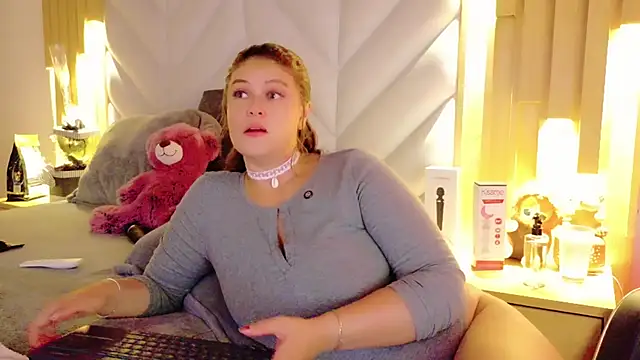 Anaise_latif webcam