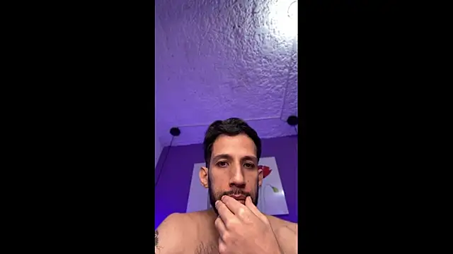 Karim_mansur webcam