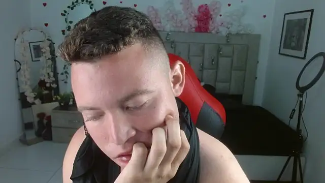 sven_fox723 webcam