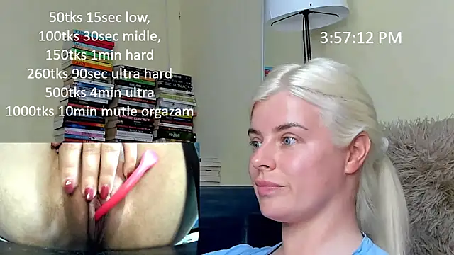 queenofthenighttt webcam