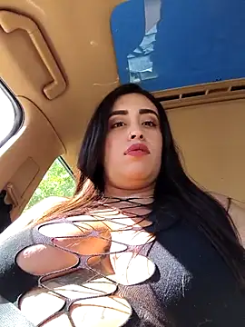 MissNyraSecret webcam
