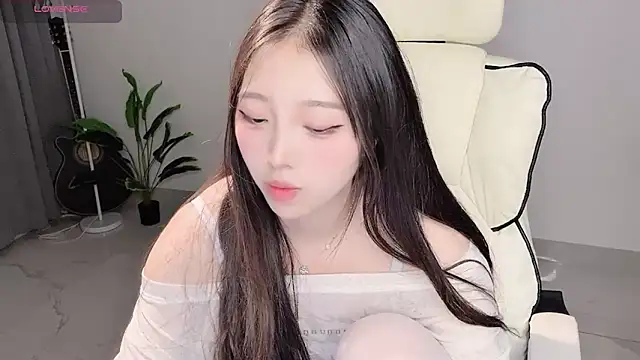 Yukiy8877 webcam