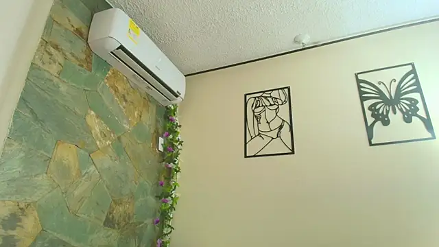 Jade_Roxx webcam