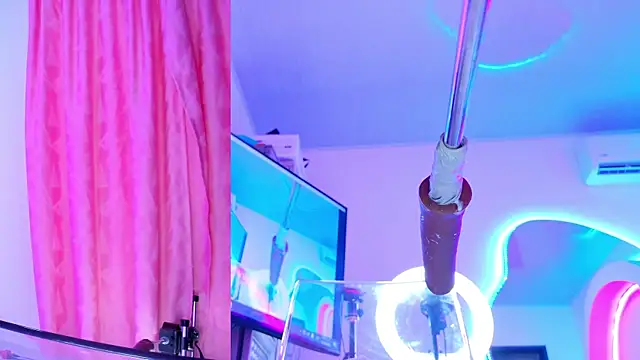 NathaxaLeans webcam