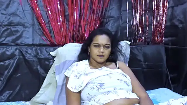 indianswtbella webcam