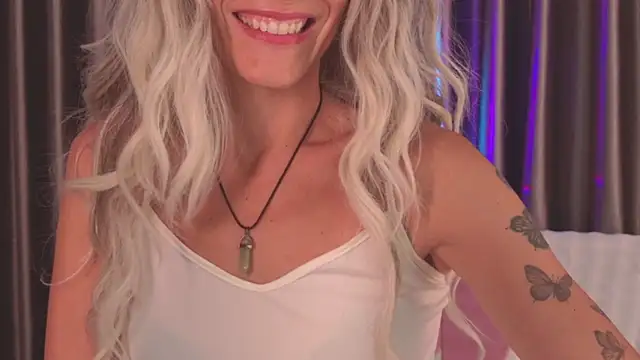 betty_xoxoo webcam