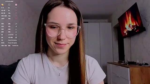 Honey_Peachy webcam