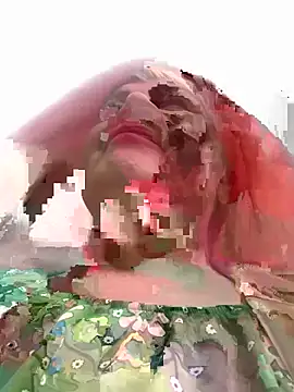 Laura_Miillf webcam