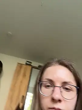 SweetLuna96 webcam