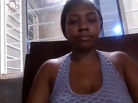 Miel_Brunette webcam