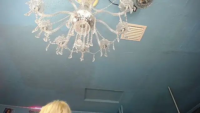 ADRIANNA_FOX