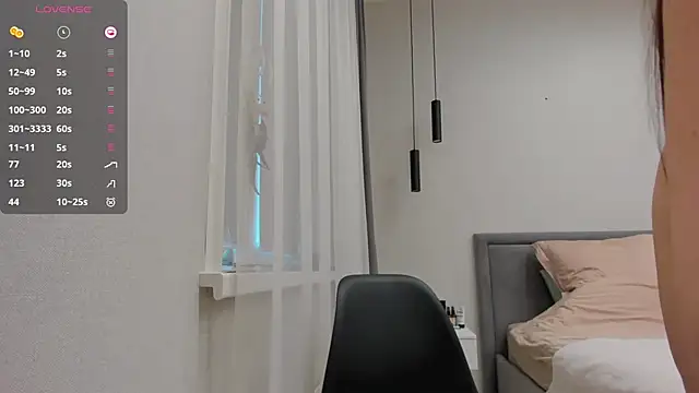xxnadya Stripchat cam model