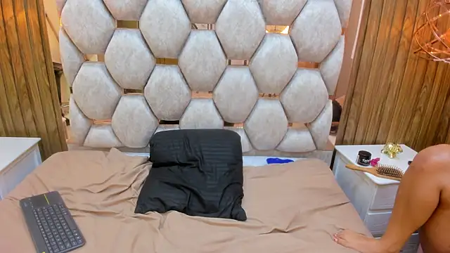 mia_masie