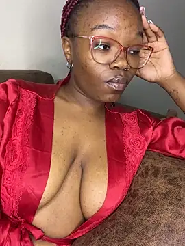YummyMelanin117 webcam