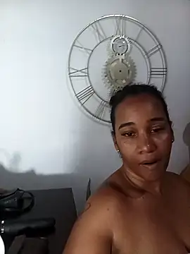 EbonyHorrny webcam