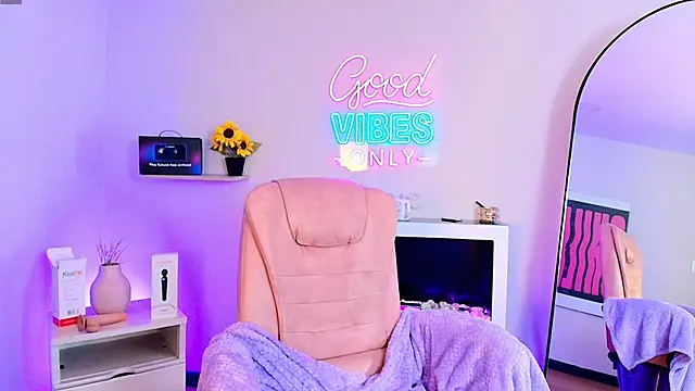 Alice_Vixen webcam