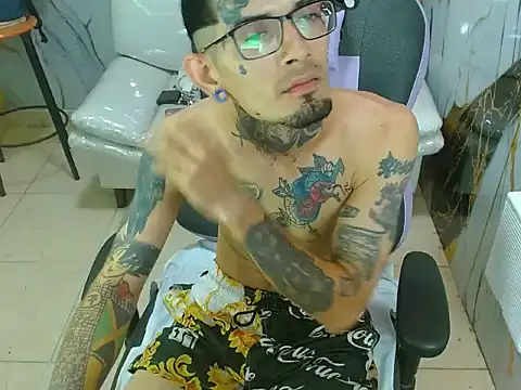 Boy_tatto77 webcam