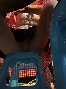 美女Lola666999在线直播