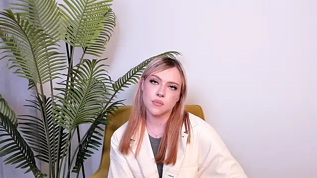 AshleyChristal webcam