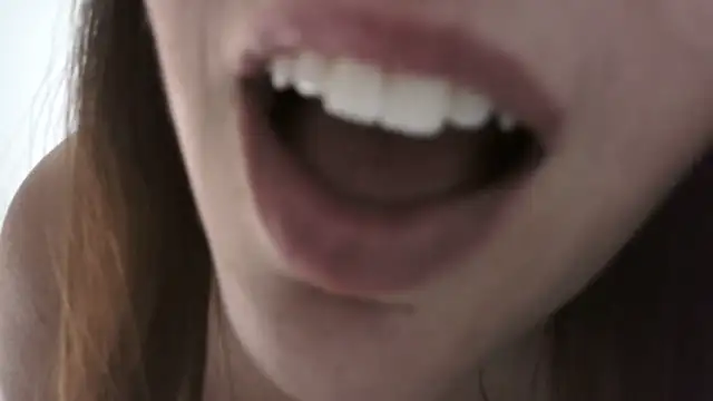 Maya_Brooke webcam