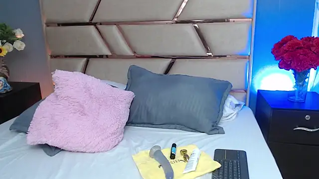 AndreeaStorm webcam