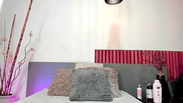 SeleneLujan webcam