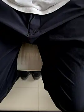 luis_zamora223 webcam