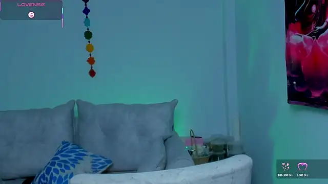 Sara_Charmy webcam