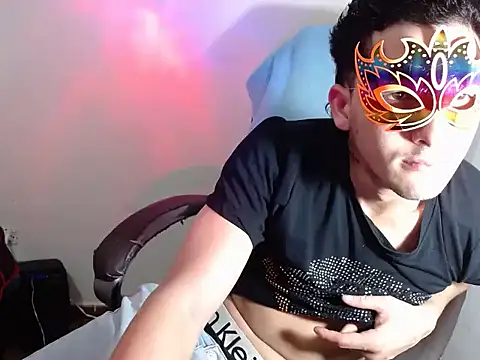 sexyboyhot2000 - SexyboyHot2000's free webcam - UK Sex Cams