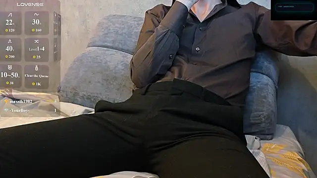 TommyShe1by webcam