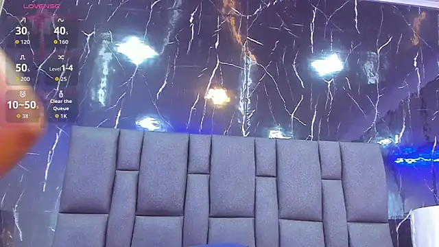 BustyGlow webcam