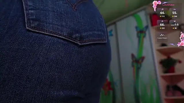 SmokyRose webcam