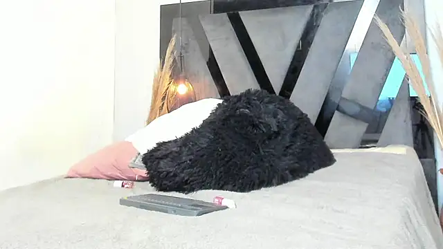 antonella_zapata webcam