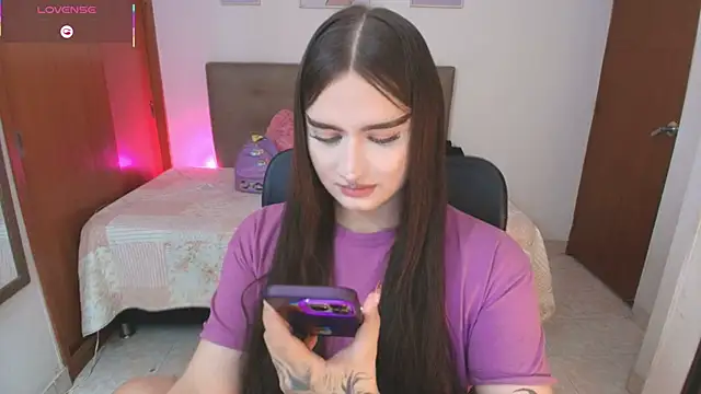 Miley_Baker webcam