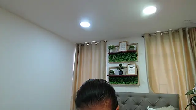 sasi_luna webcam