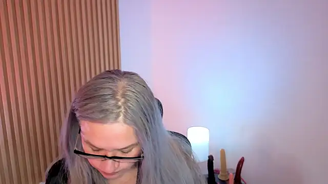 MarianL0ve webcam