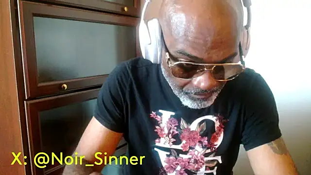 sinnernoir (M mature) - get into something more comfortable